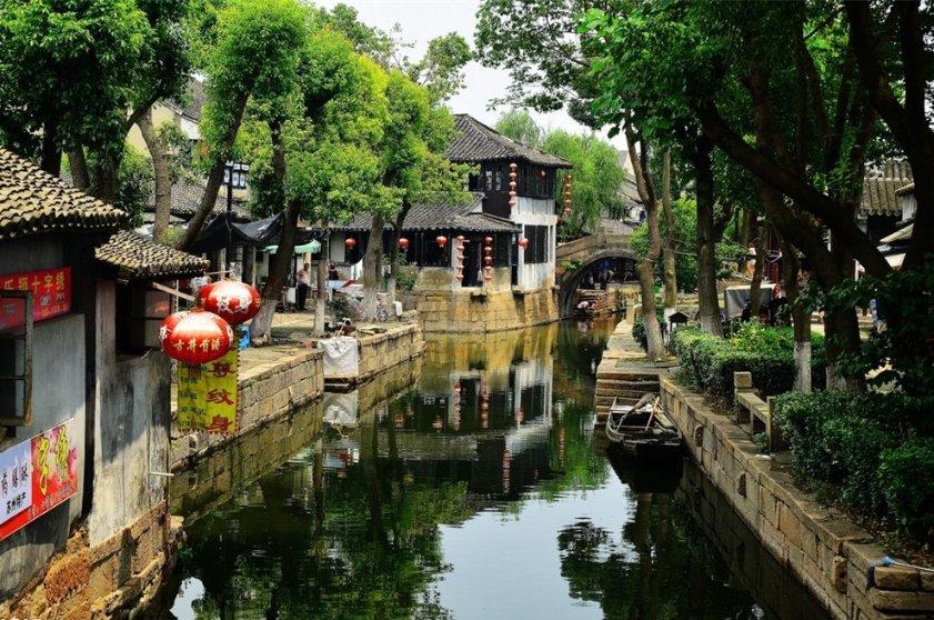 小魔仙跳舞